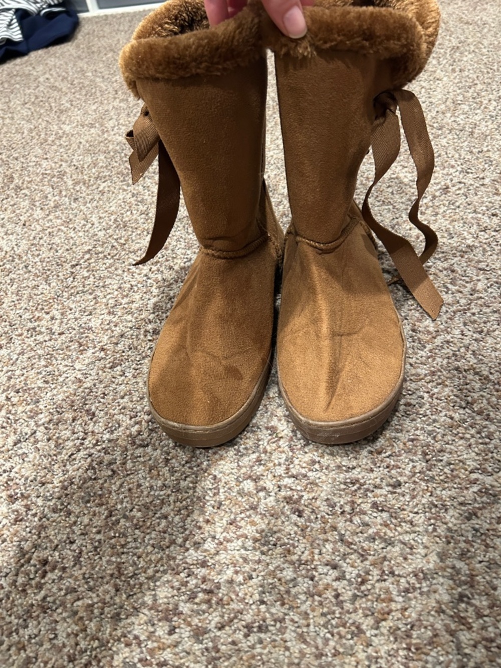 Plush-Lined Women's Winter Boots in Tan